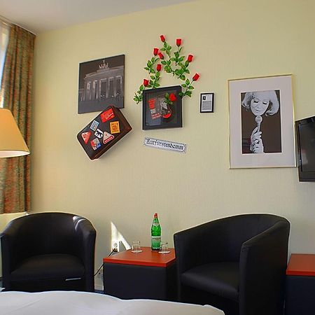 Retro - Art - Hotel Lunen Extérieur photo