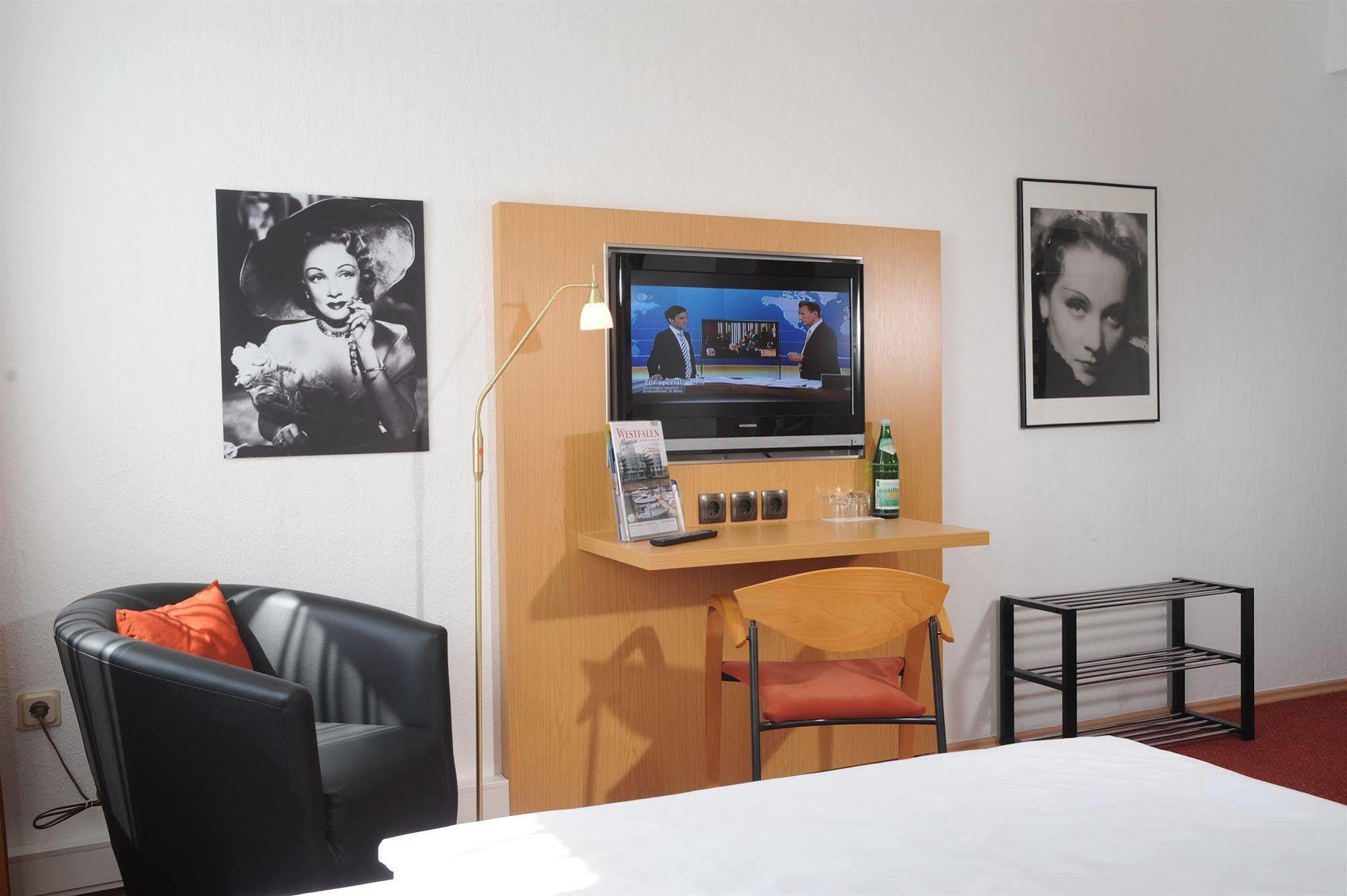 Retro - Art - Hotel Lunen Extérieur photo